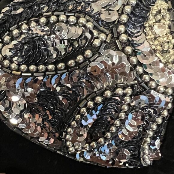 Vintage Sassoon velvet jacket with sequins. Size 8 - Picture 7 of 11